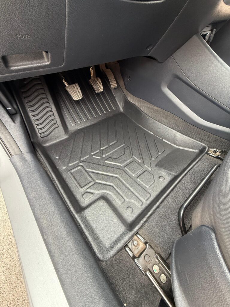 Pisos de calce perfecto Kia Rio 2018-2025