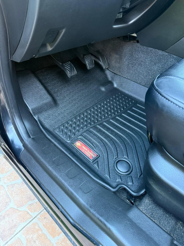 Pisos de calce perfecto Suzuki Grand Nomade 2006-2019