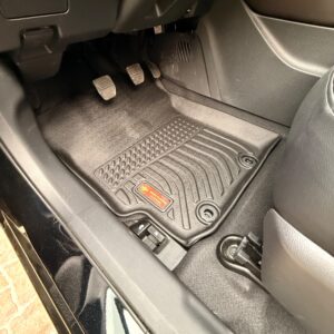 Pisos de calce perfecto Toyota Yaris 2023-2026
