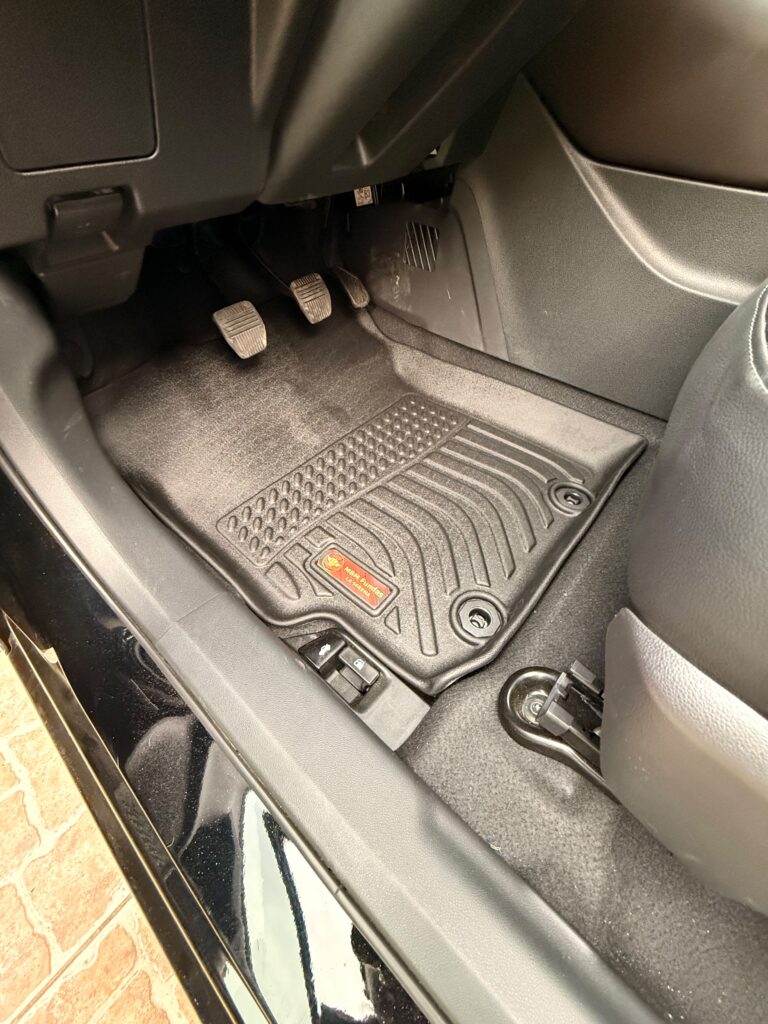Pisos de calce perfecto Toyota Yaris 2023-2026